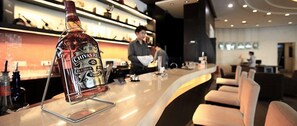 Bar (on property) - Yashidu Suites (Shanghai)