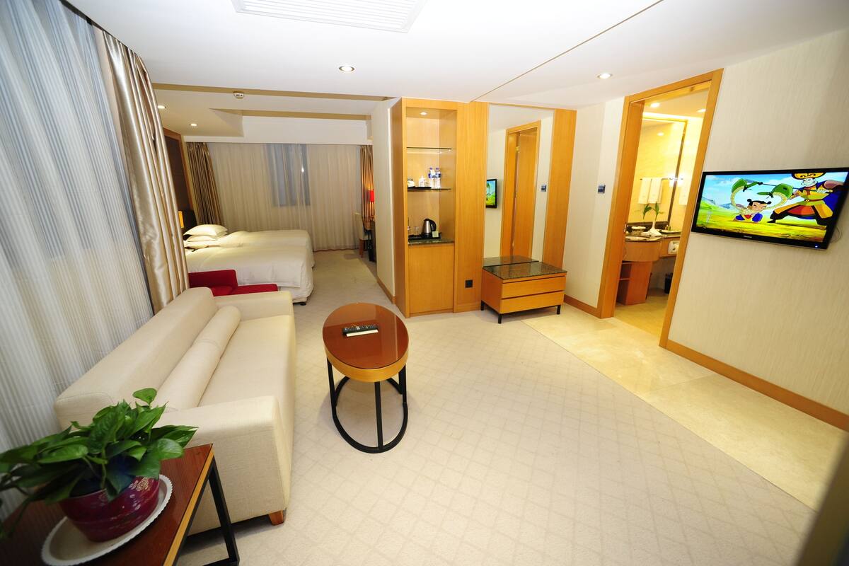 Deluxe Twin Room