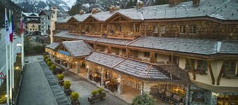 库尔马耶乌尔布兰克山度假村 IH 酒店