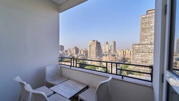 Deluxe Family Room | City view