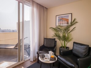 LCD TV - The President Hotel Cairo (Cairo)