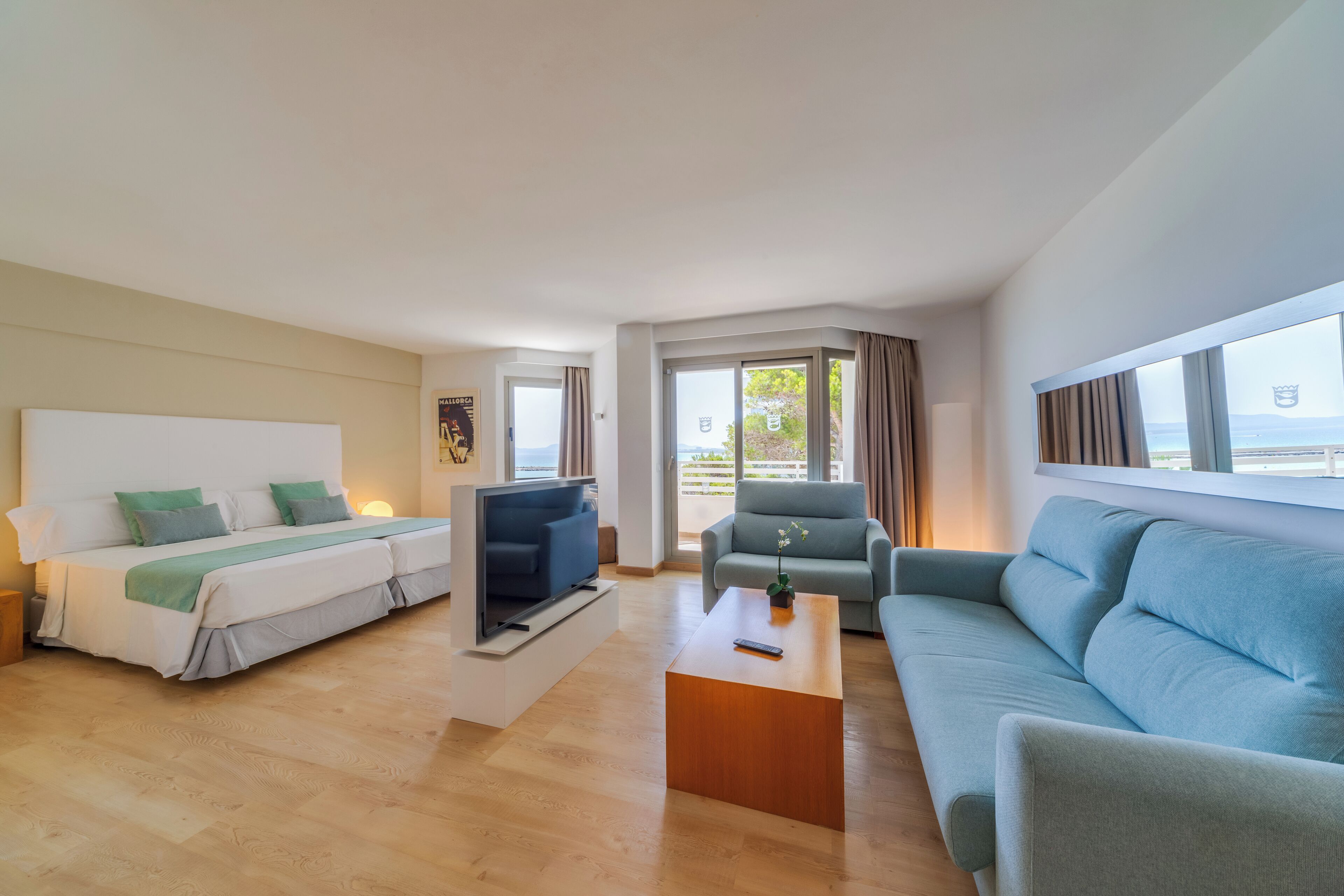 1 bedroom, in-room safe, desk, laptop workspace