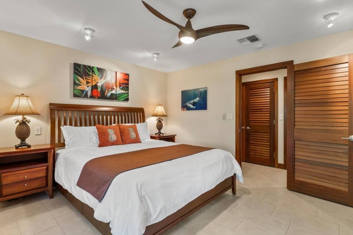 Room, Beach View (2 Bedroom Unit 1603) | Individually decorated, individually furnished, iron/ironing board