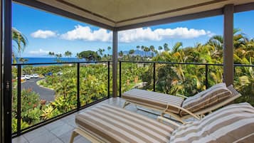Condo, 2 Bedrooms, Ocean View (1502) | Front of property