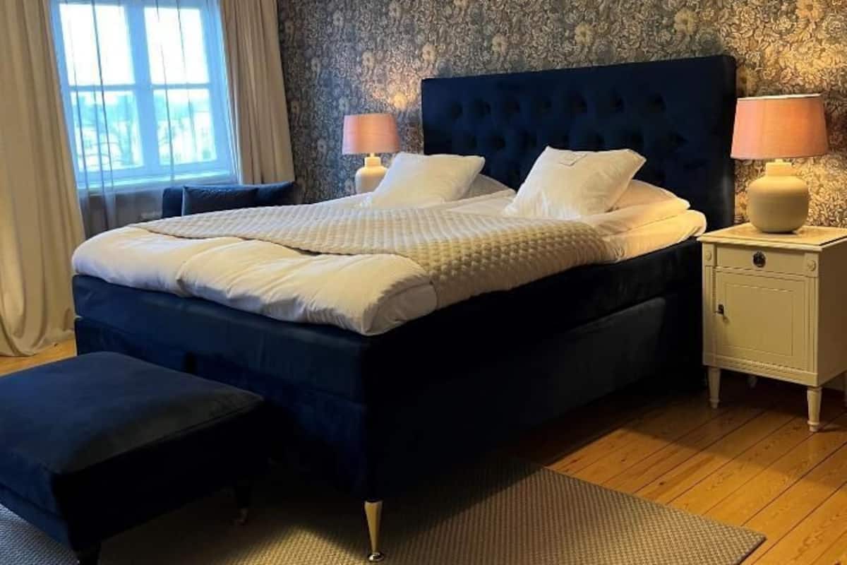 Family Room | Individually decorated, individually furnished, desk, soundproofing