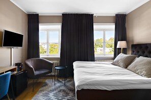 Standard Room, 1 Double Bed, Non Smoking (Small Room)