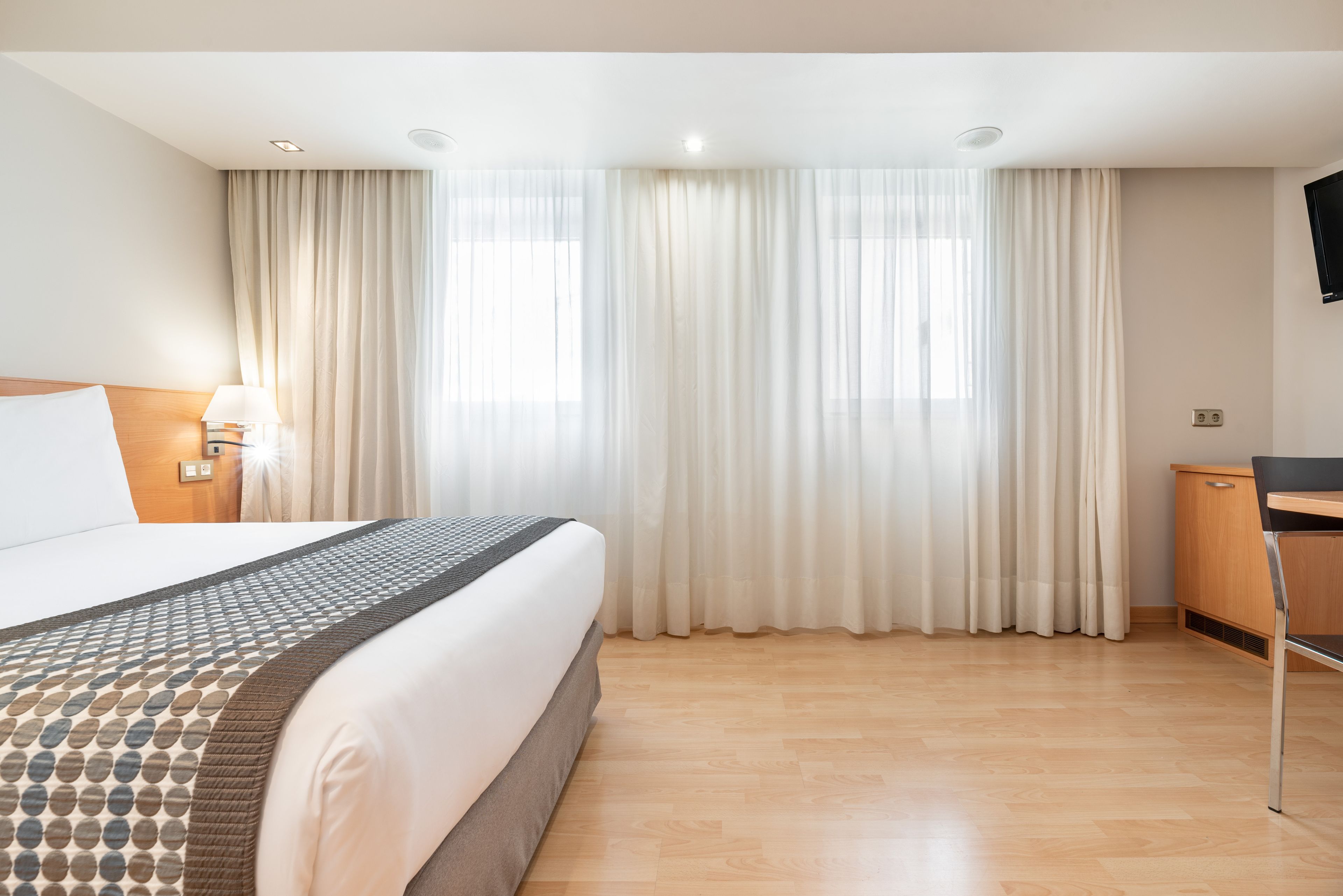 1 bedroom, minibar, in-room safe, desk