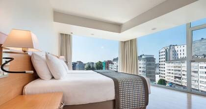 Dorma Puerta de San Pedro