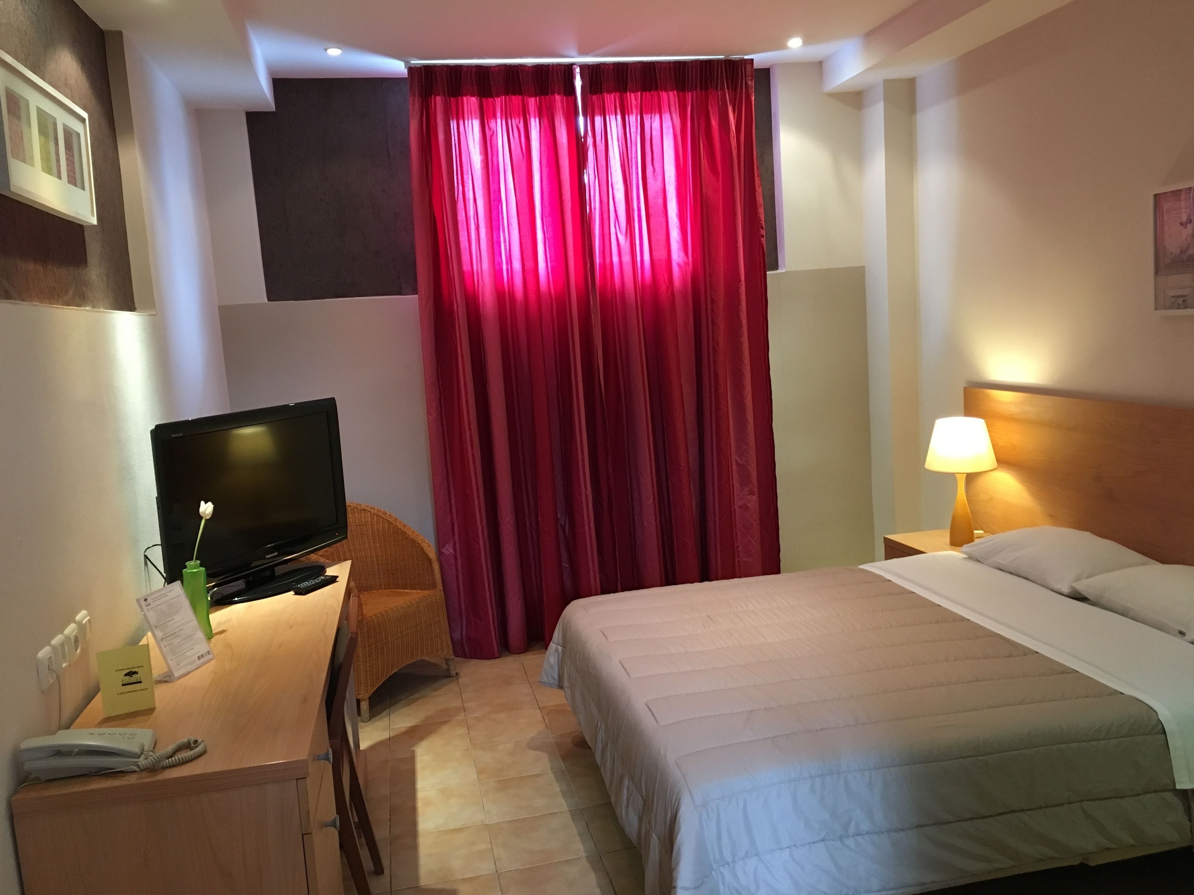 Down comforters, minibar, in-room safe, desk