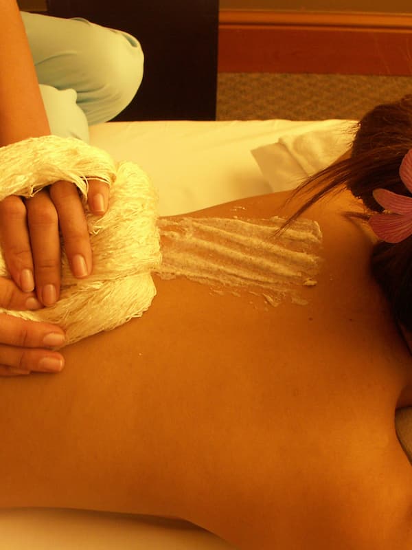 Couples treatment room(s), sauna, hot tub, steam room, body treatments