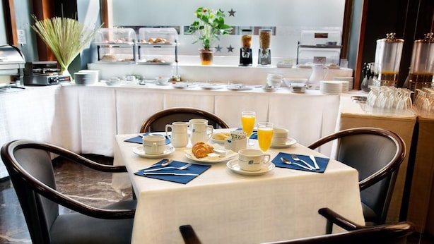 Breakfast area - Acta Florida (Andorra la Vella)