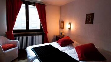 ๊ฐ๊ฐ ๋ค๋ฅธ ์คํ์ผ์ ์ธํ
๋ฆฌ์ด, ๊ฐ๊ฐ ๋ค๋ฅด๊ฒ ๊ฐ๊ตฌ ๋น์น, ๋ค๋ฆฌ๋ฏธ/๋ค๋ฆฌ๋ฏธํ, ๋ฌด๋ฃ WiFi