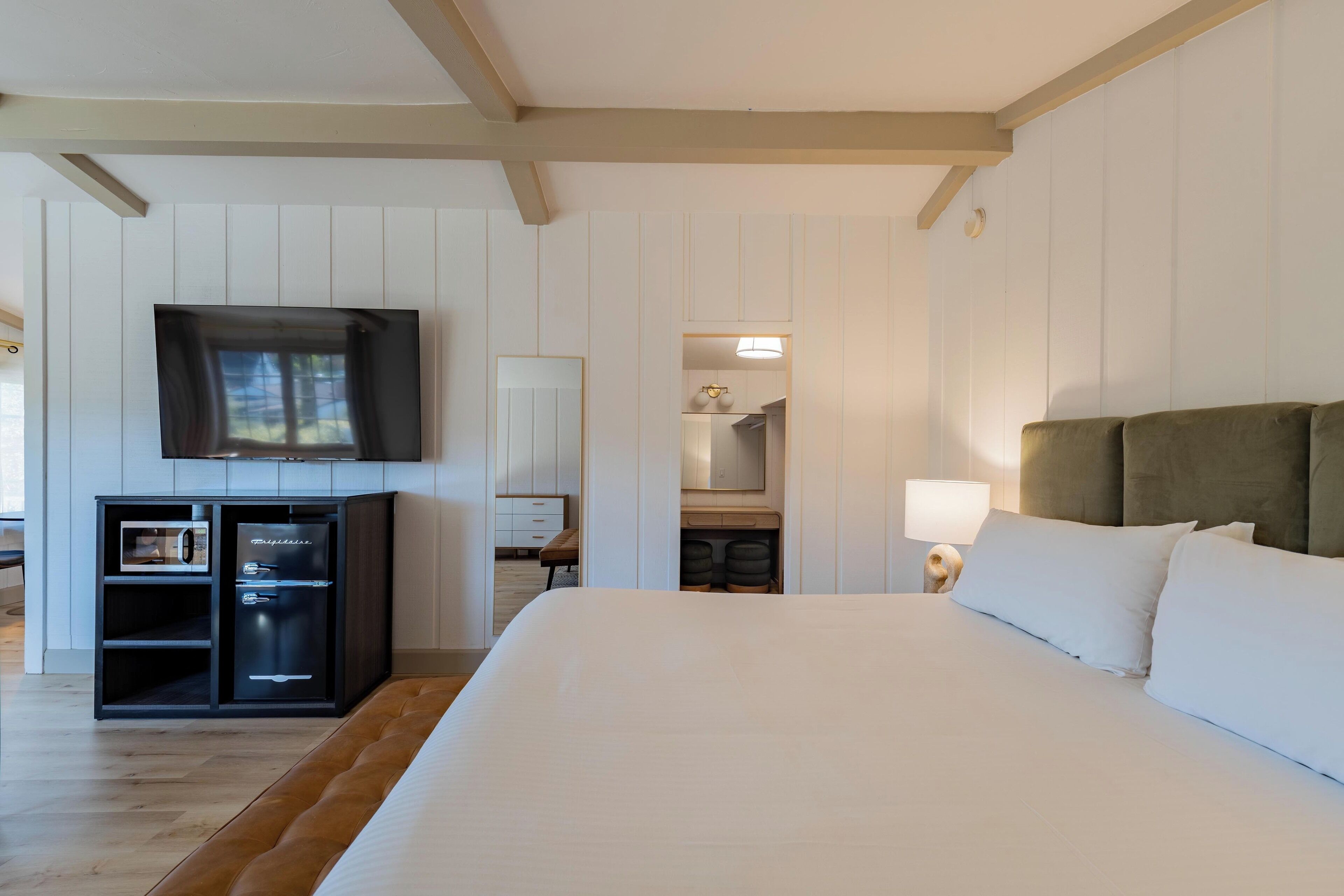 solstice king suite | 1 bedroom, individually decorated, individually furnished