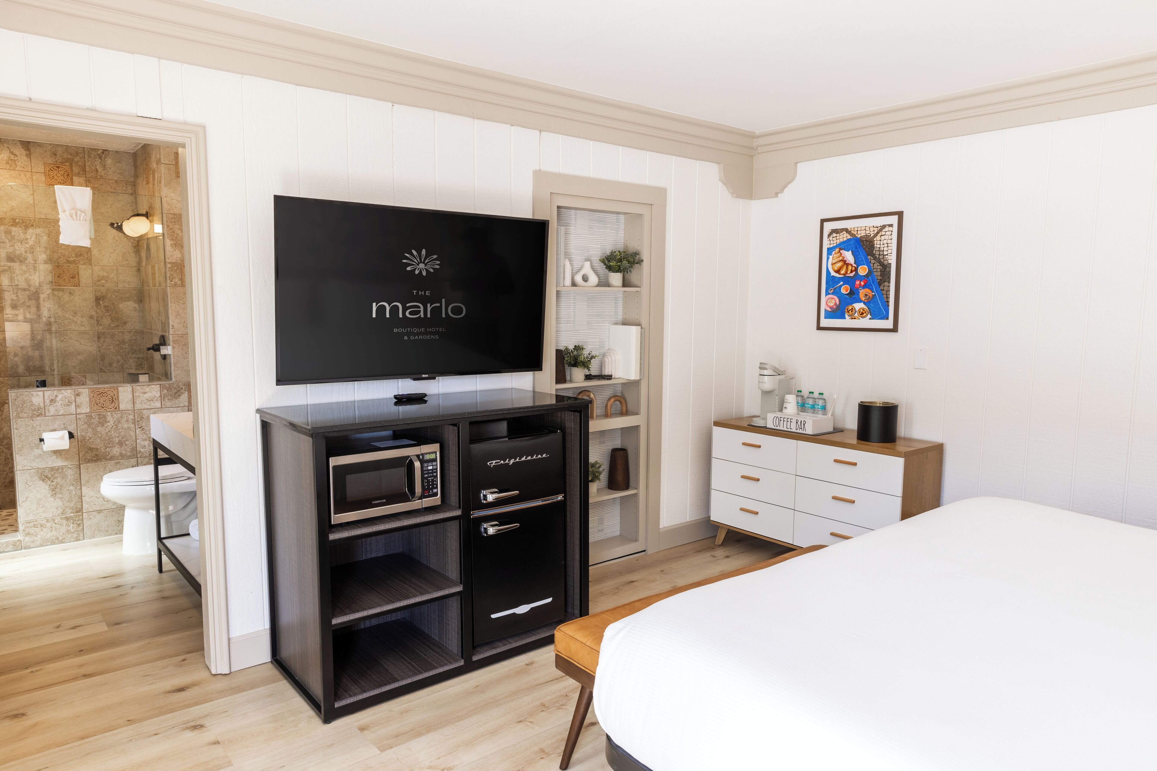 skal sanctuary king | 1 bedroom, individually decorated, individually furnished