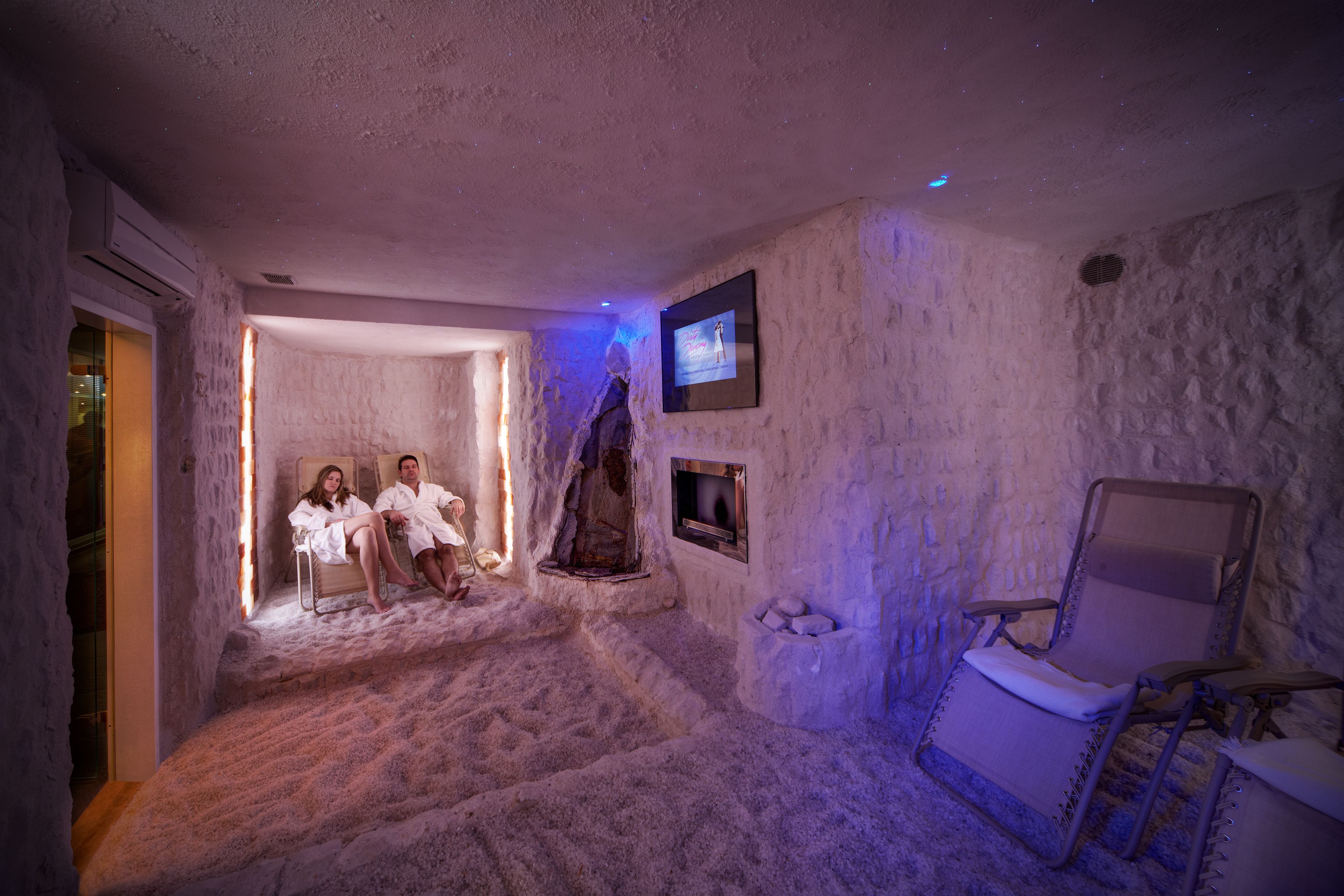 Double Room (Lavender Ritual) | In-room safe, blackout drapes, rollaway beds, free WiFi