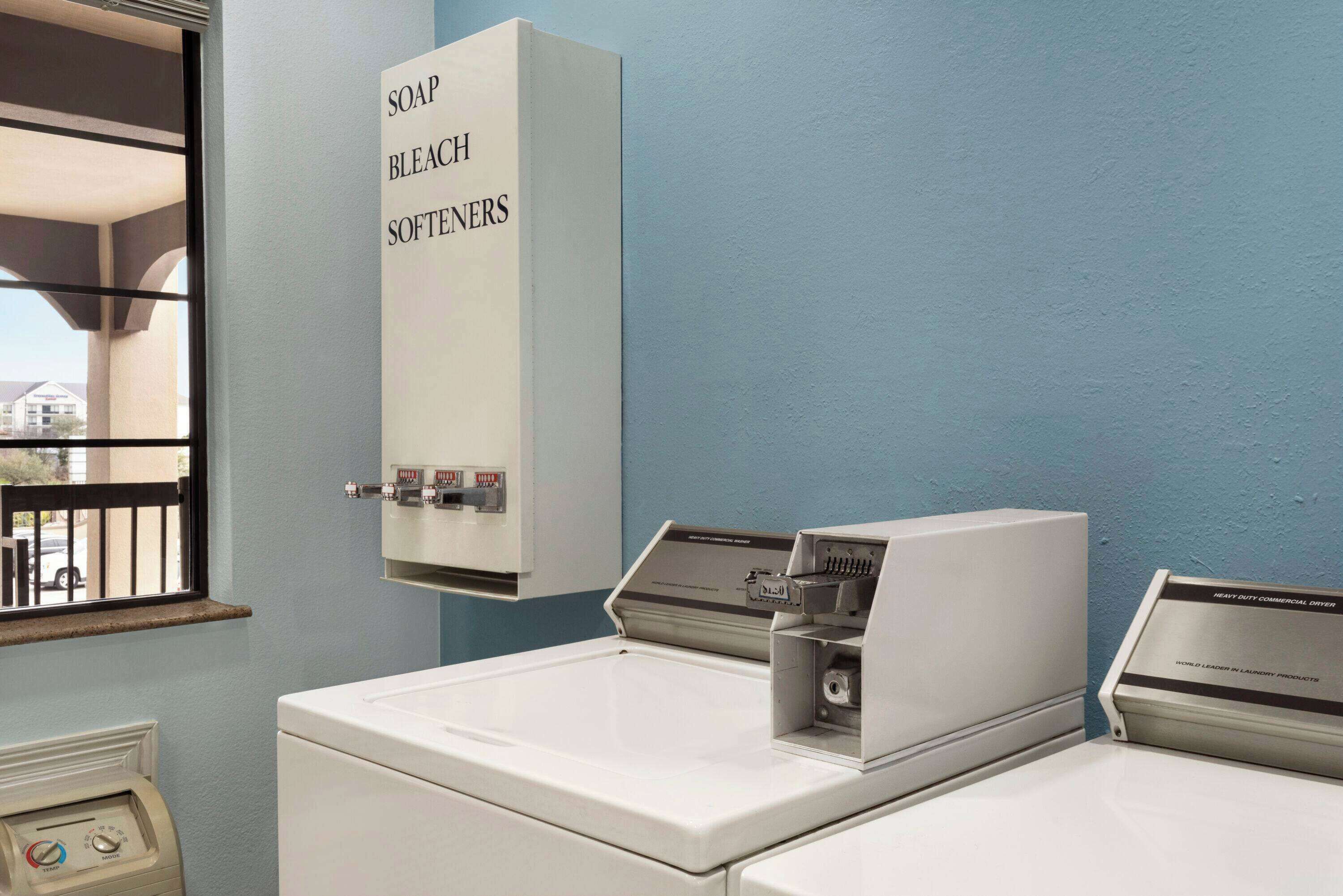 Foto - Days Inn & Suites by Wyndham Houston Hobby Airport