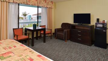 Standard Room, 1 King Bed, Ocean View | Blackout drapes, soundproofing, iron/ironing board, free WiFi