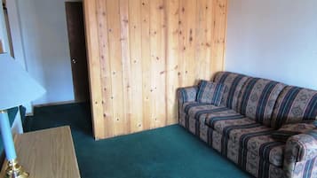 Family Room | Living room | TV