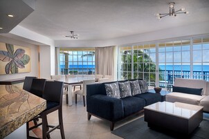 Premium bedding, minibar, in-room safe, iron/ironing board