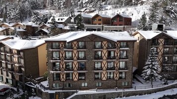 Fachada de la propiedad