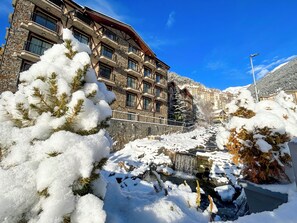Front of property - Hotel Spa Princesa Parc (Arinsal)