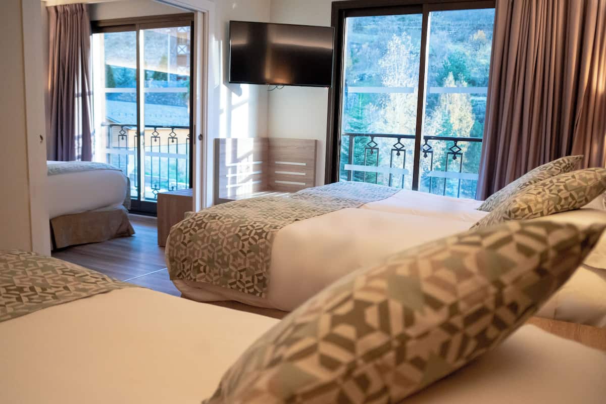 Quintuple Room | Premium bedding, down comforters, minibar, in-room safe