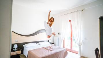 Minibar, skrivebord, gratis Wi-Fi