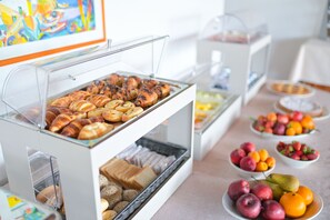 Desayuno estilo bufé