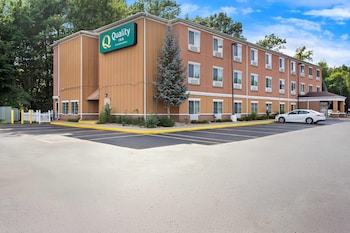 Quality Inn Near Interstate I94