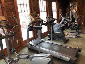 Fitness facility - Lodges At Cresthaven (Lake George)