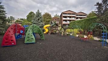 Children's play area - outdoor