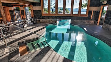 حمام سباحة داخلي/خارجي