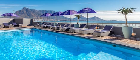 3 outdoor pools, pool umbrellas, sun loungers