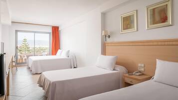 In-room safe, desk, blackout curtains, free WiFi