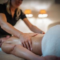 Couples treatment room(s), sauna, hot tub, steam room