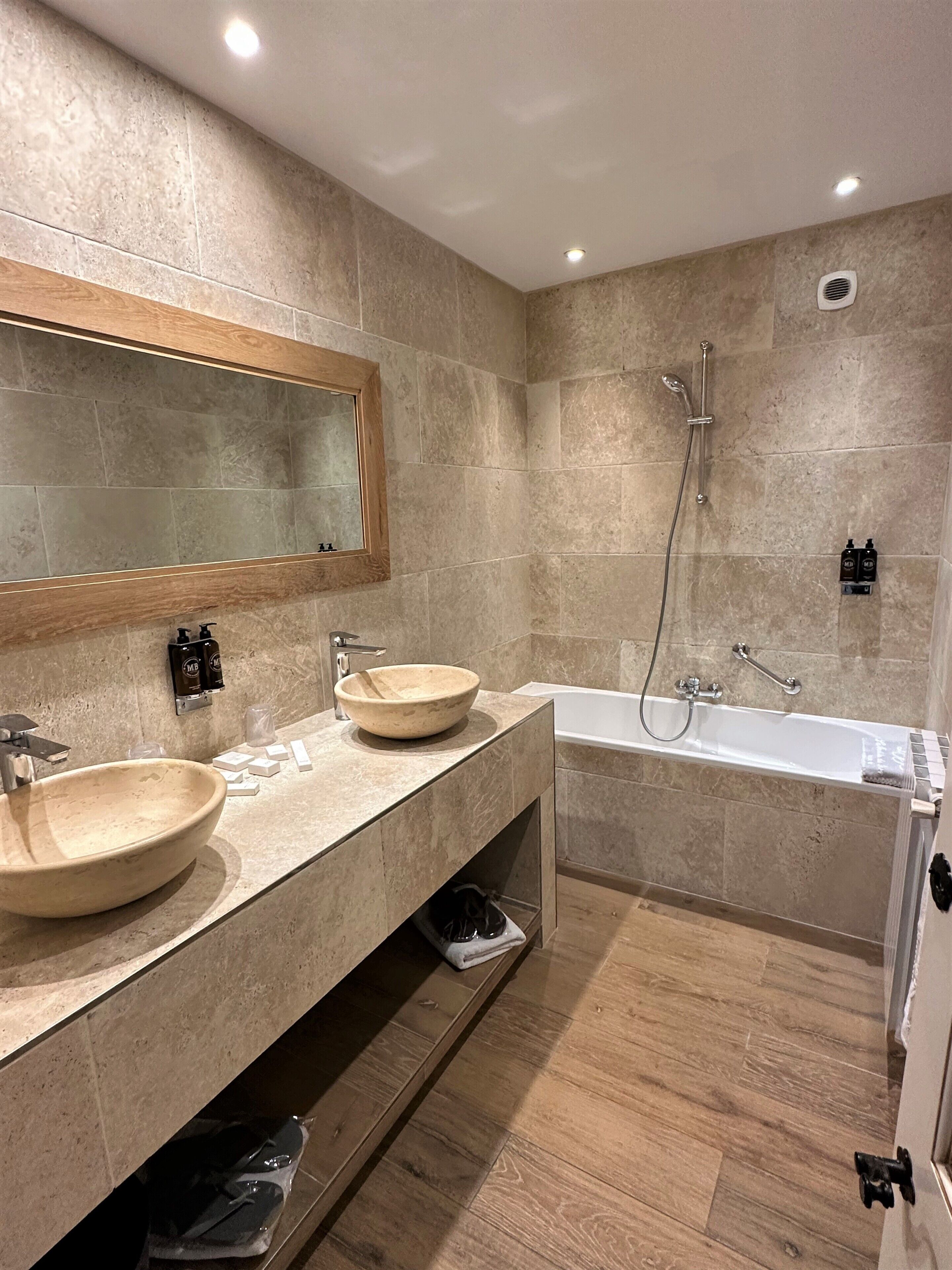 prestige room, spa access included (indoor swimming pool, sauna, spa hot tub, hammam) | bathroom | eco-friendly toiletries, hair dryer, bathrobes, slippers