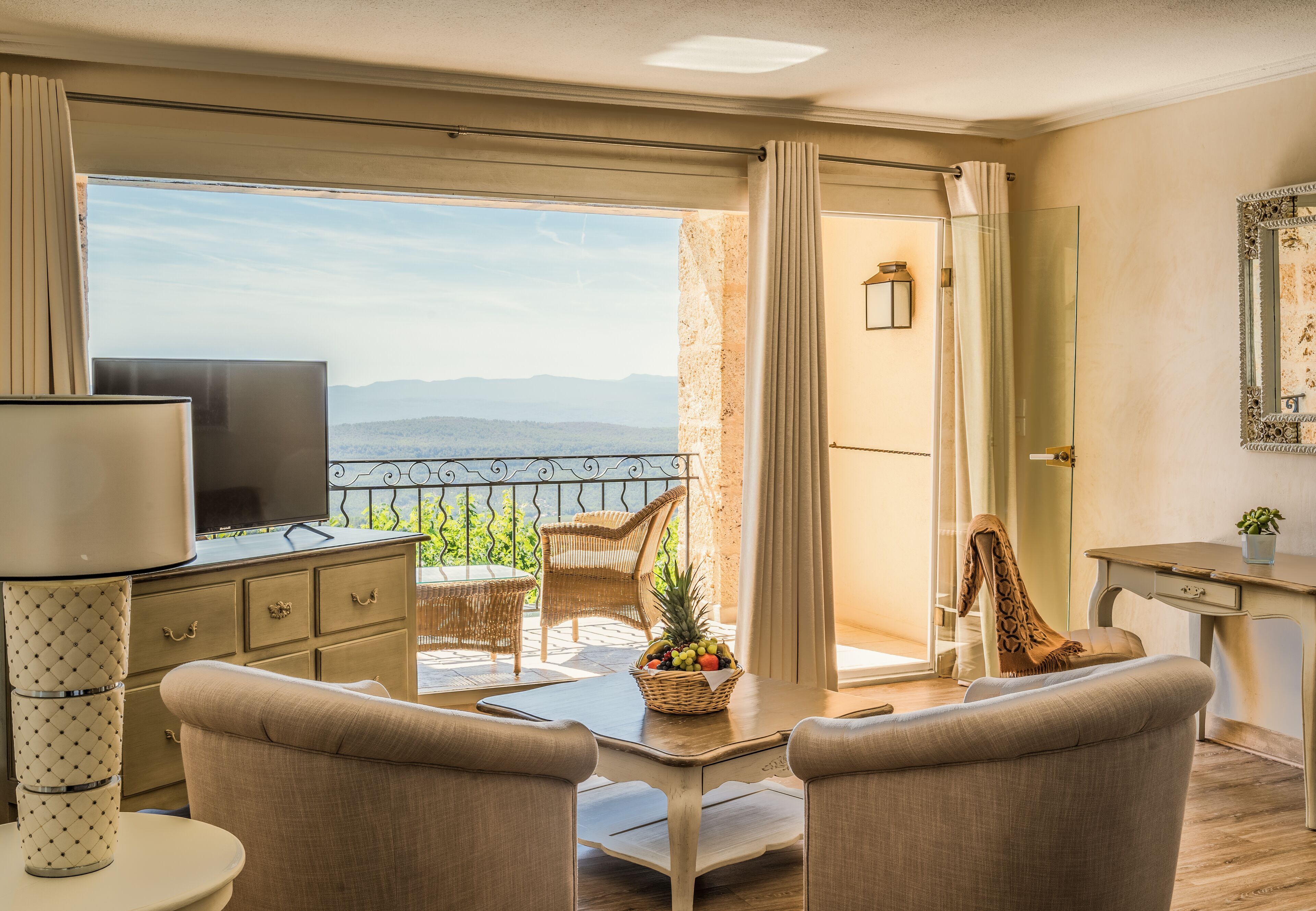 prestige room, spa access included (indoor swimming pool, sauna, spa hot tub, hammam) | in-room safe, individually decorated, desk, iron/ironing board