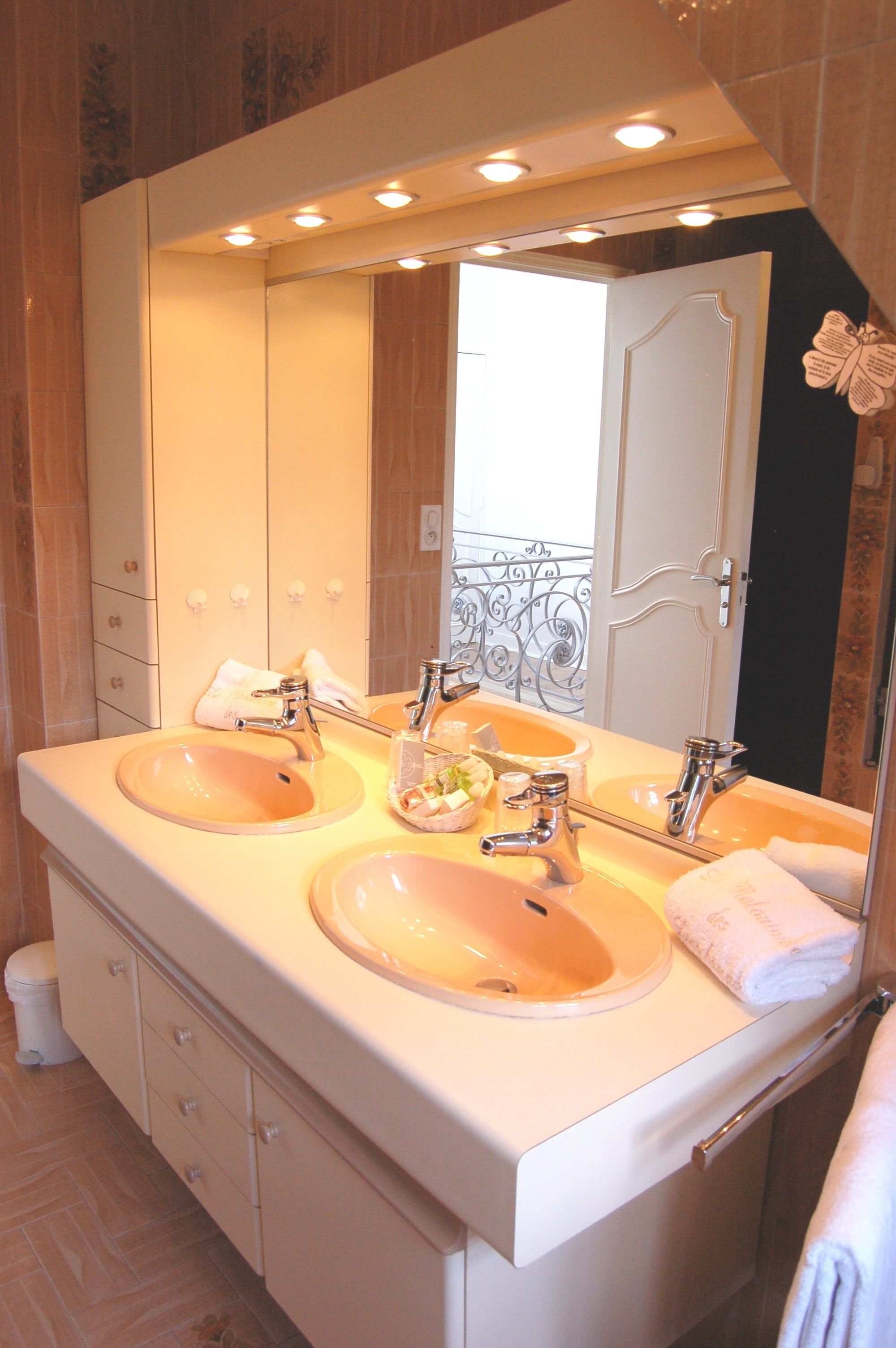 luxury villa, 4 bedrooms, bathtub | bathroom | rainfall showerhead, free toiletries, hair dryer, bathrobes