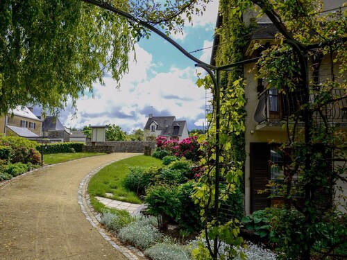 Hôtel du Commerce, Laval Est (Inter-Hotel)