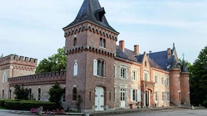 Exterior - Chateau les Muids (La Ferte-Saint-Aubin)