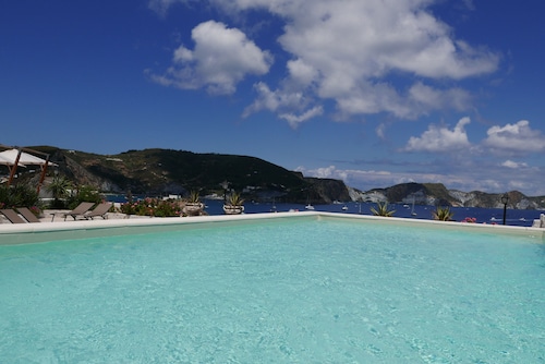 Hotel Torre dei Borboni