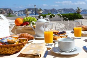 Dagelijks ontbijtbuffet inbegrepen