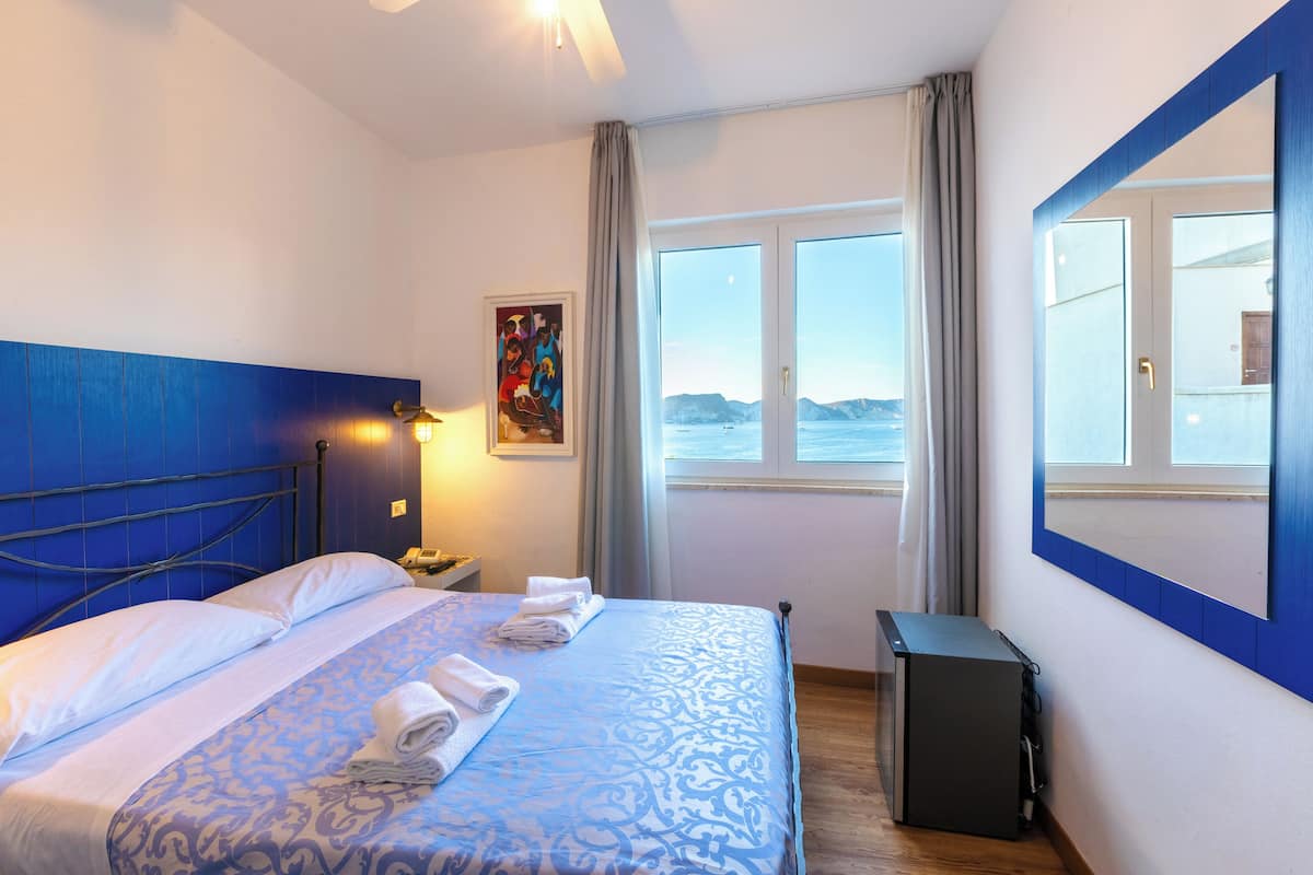 Chambre Double Ăconomique, vue mer | 2 chambres, Wi-Fi gratuit, draps fournis