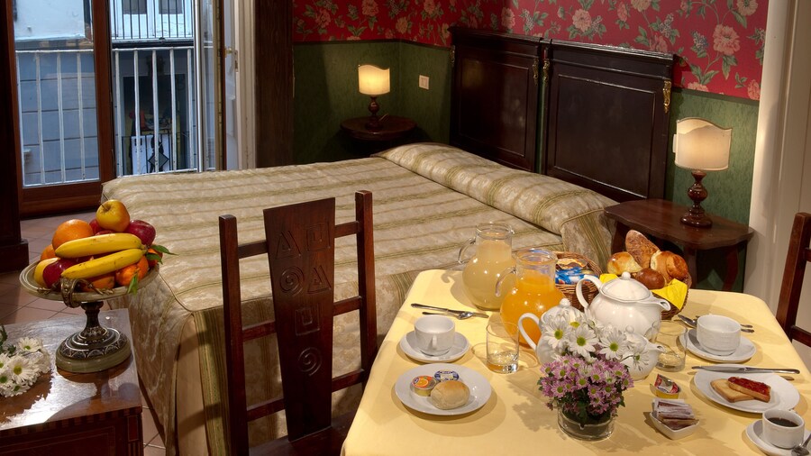 Chiaja Hotel de Charme