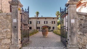 Front of property - Tenuta Di Mensanello (Colle di Val d'Elsa)
