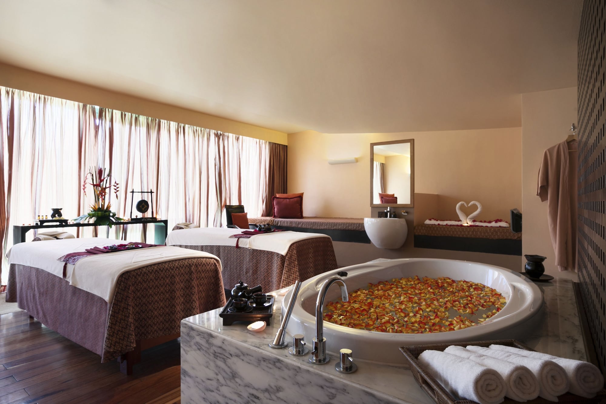 5 Star Hotels
