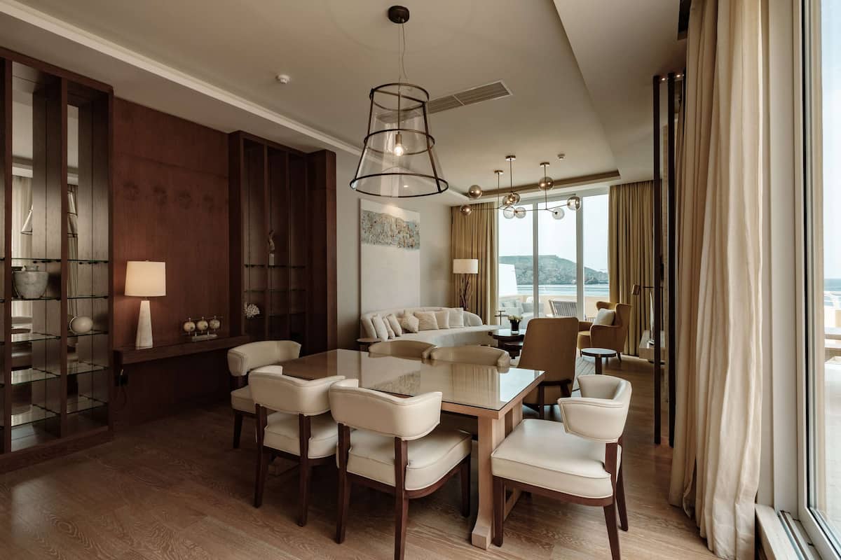 Suite, 3 Bedrooms, Sea View (Sands Tower) | Hypo-allergenic bedding, minibar, in-room safe, desk