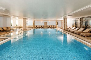 Couples treatment room(s), sauna, hot tub, Turkish bath/hammam