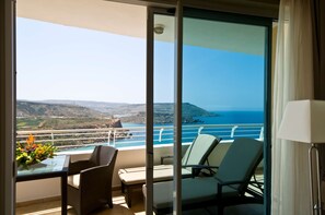 Literie hypoallergénique, minibar, coffre-fort, bureau