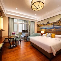 Hotspring Superior King Bed Room